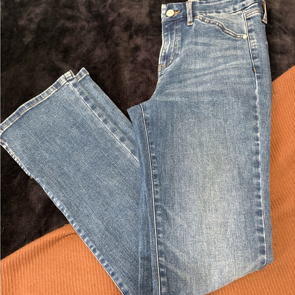 EXPRESS Classic Blue Women's Straight-Leg Jeans